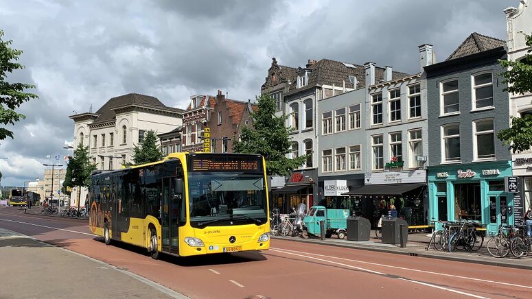 Bestand:StadsbusQbuzz4057.jpg