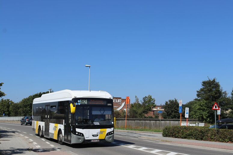 Bestand:2372-182.jpg