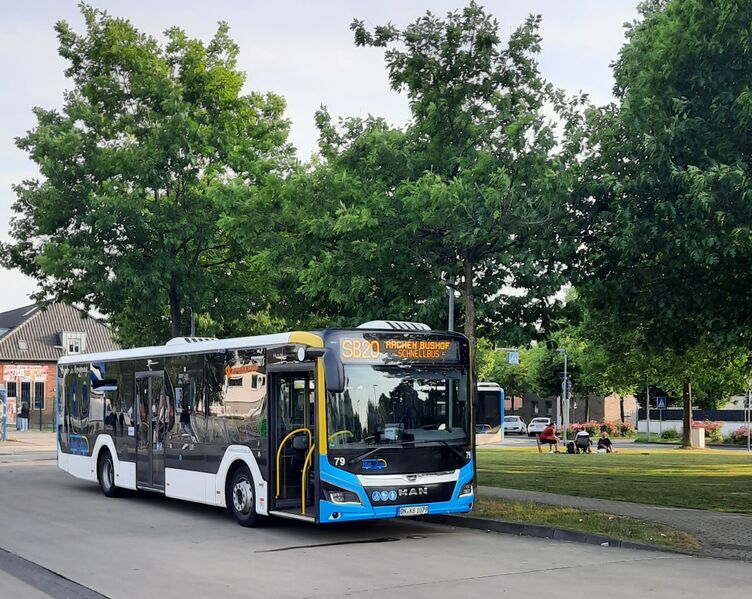 Bestand:Lijn SB20 Jülich.jpg