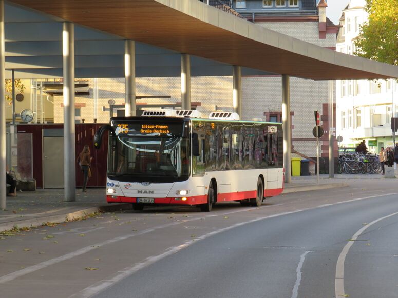Bestand:Lijn 375 Witten.jpg