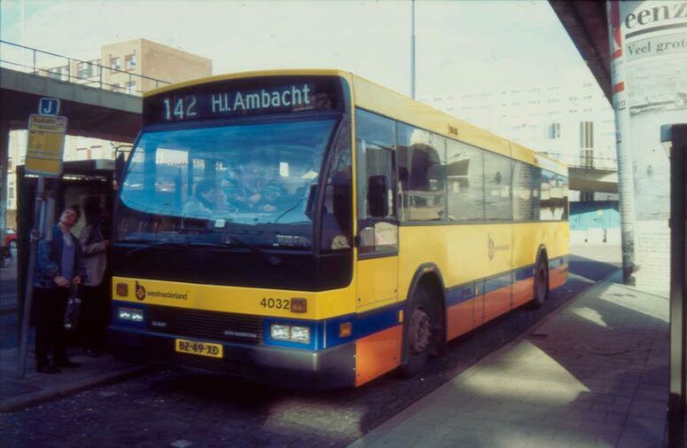 Bestand:Lijn142 Rtd.jpg