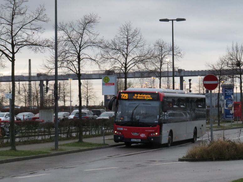 Bestand:Lijn 729 Düsseldorf.jpg