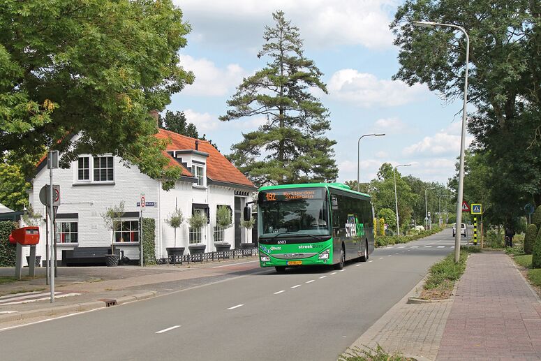 Bestand:5759 Qbuzz6503 Rijsoord-Rijksstraatweg.jpg
