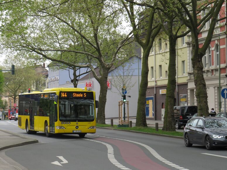 Bestand:Lijn 144 Essen.jpg