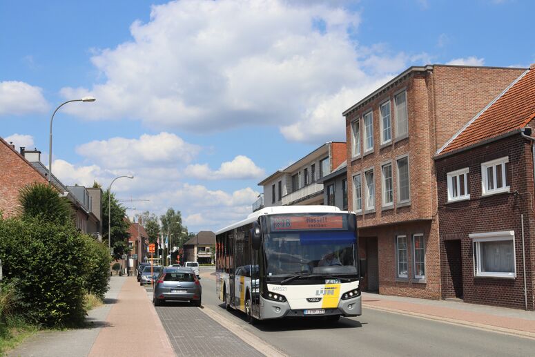 Bestand:441521-X18.jpg