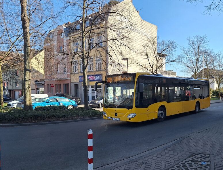 Bestand:Lijn 209 Düren.jpg