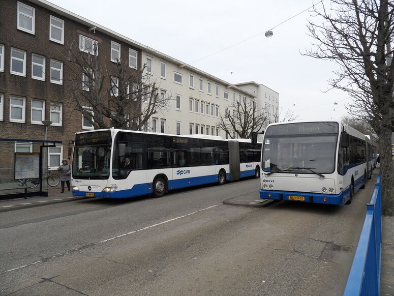 Bestand:GVB 325+466-lijn99.jpg
