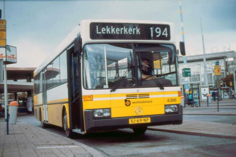 Bestand:Lijn194 Rtd.jpg