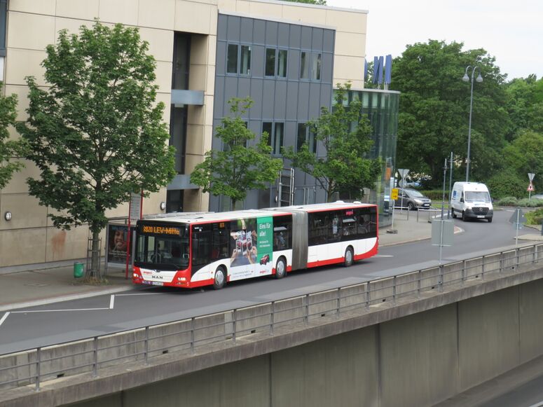 Bestand:Lijn SB20 Leverkusen.jpg