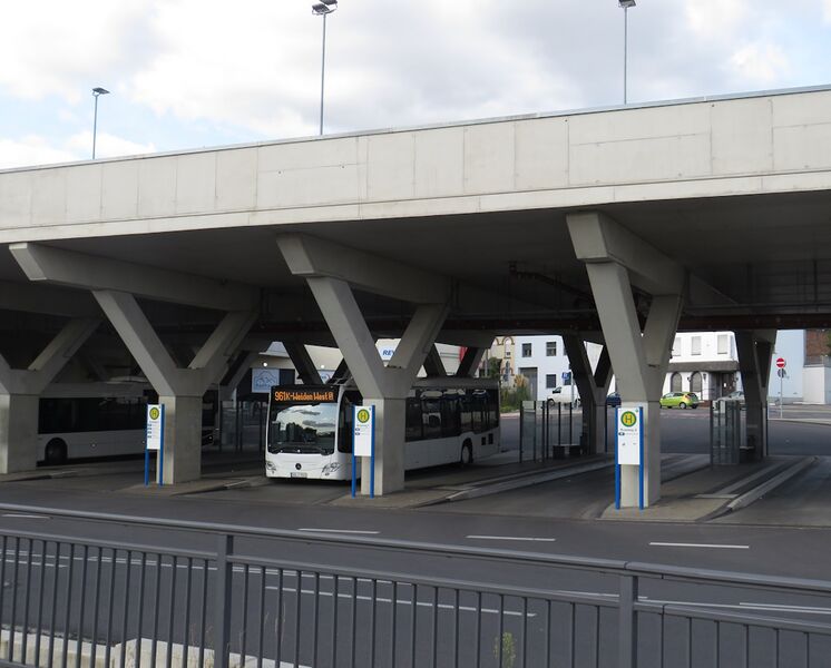 Bestand:Lijn 961 Bergheim.jpg