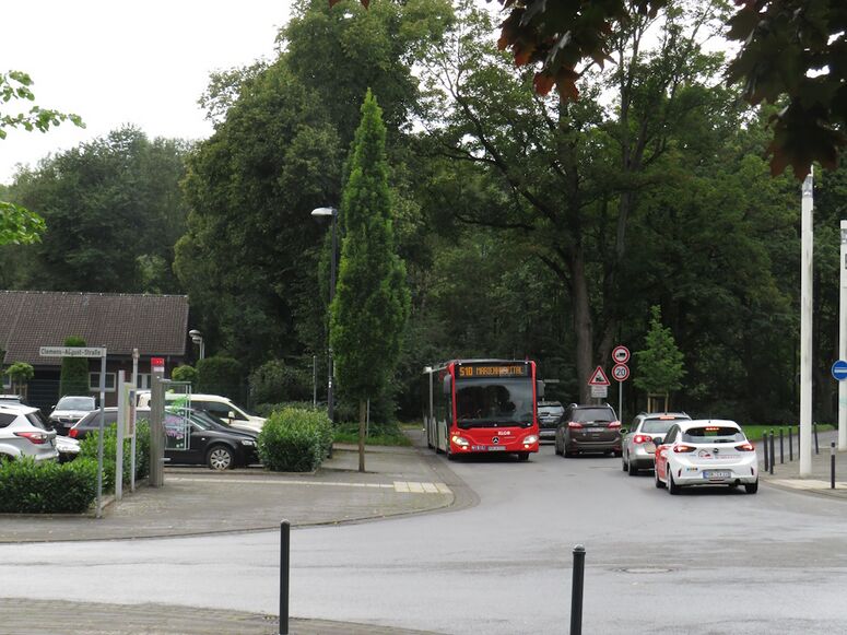 Bestand:Lijn S10 Arnsberg 2.jpg
