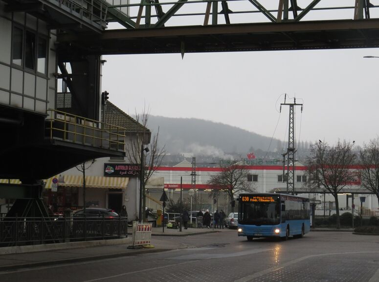 Bestand:Lijn 638 Wuppertal.jpg