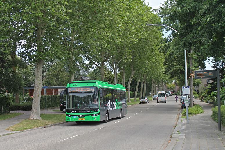 Bestand:5748 Qbuzz6133 Zwijndrecht-Hilverbeek.jpg
