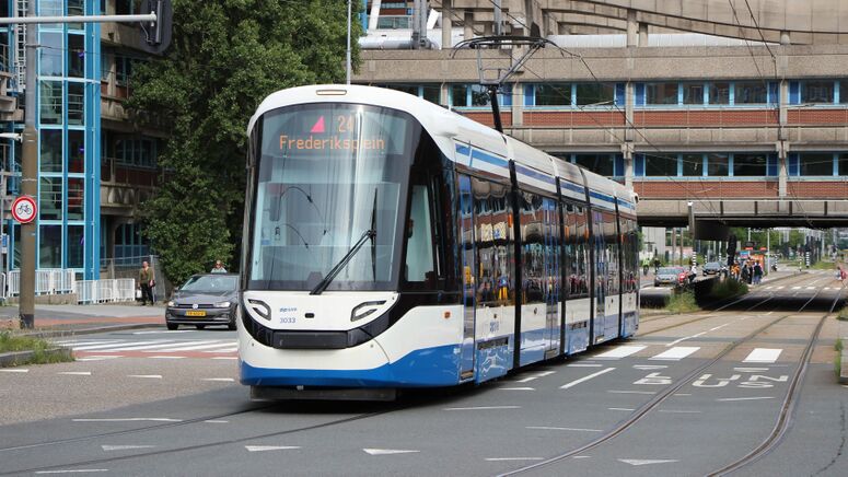 Bestand:GVB Urbos 3033 lijn 24, 2024.jpeg