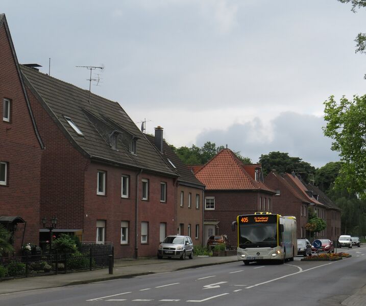 Bestand:Lijn 405 Wassenberg.jpg