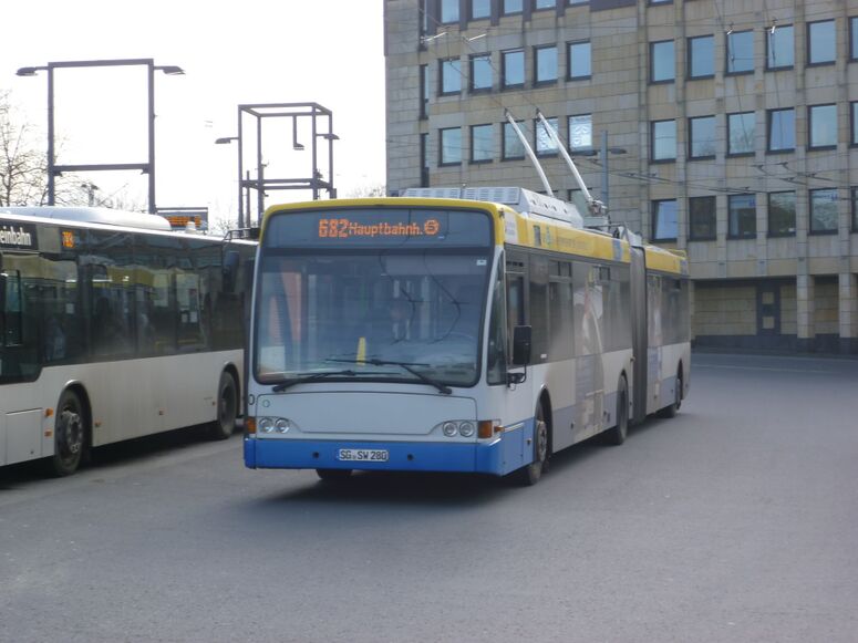 Bestand:Lijn 682 Solingen.jpg