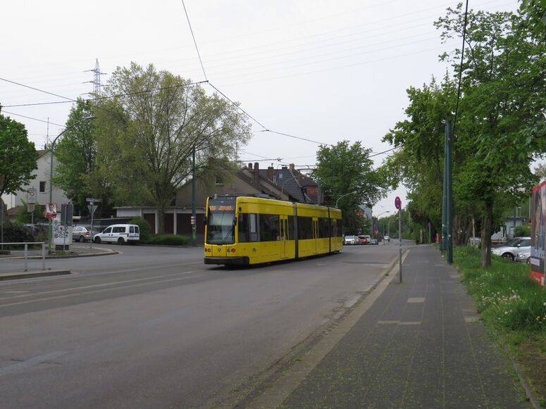 Bestand:Lijn 103 Essen.jpg