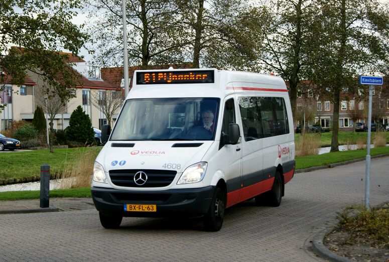 Bestand:Lijn61 Ndp.jpg