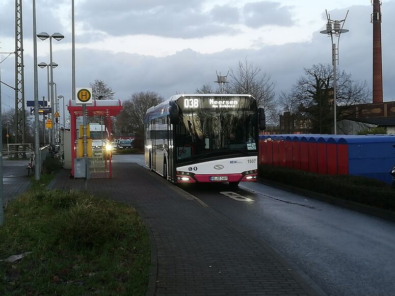 Bestand:Lijn 038 Anrath.jpg
