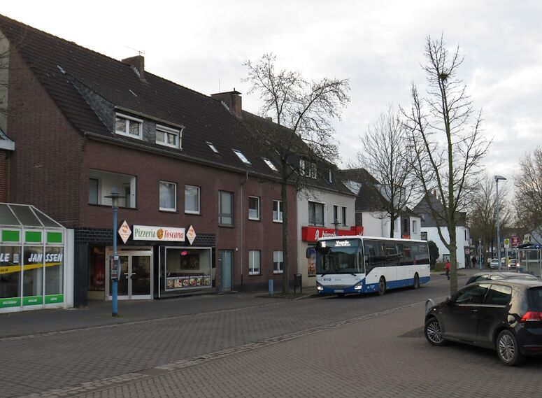 Bestand:Lijn 16 Voerde.jpg
