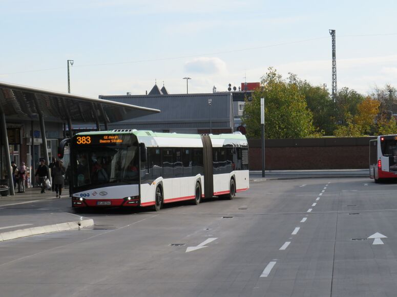 Bestand:Lijn 383 Gelsenkirchen 2.jpg