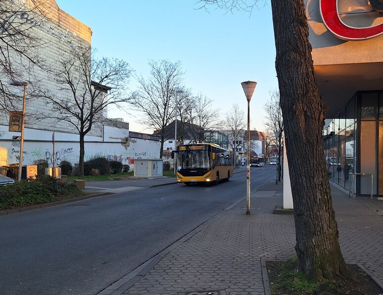 Bestand:Lijn 205 Düren.jpg