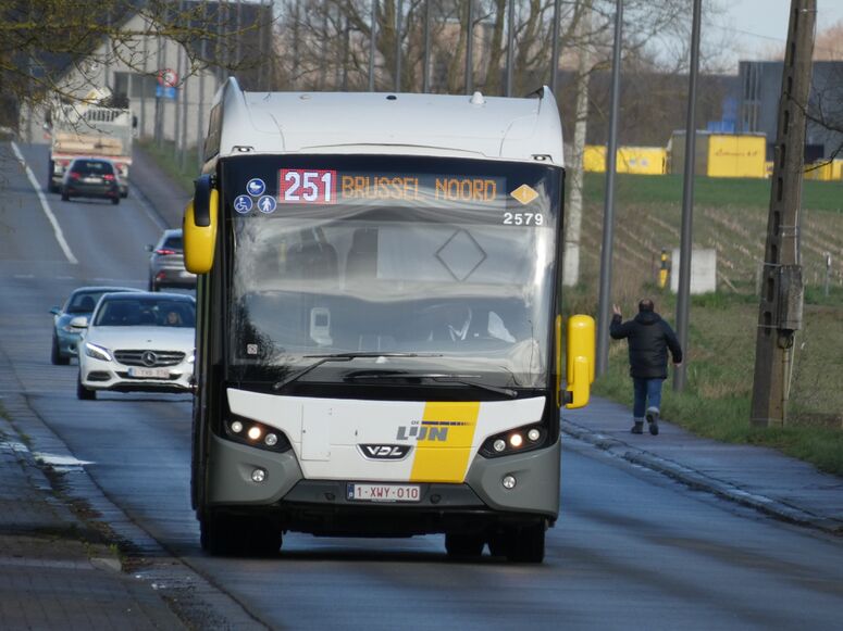 Bestand:Lijn 251 Brussel Wolvertem.jpeg