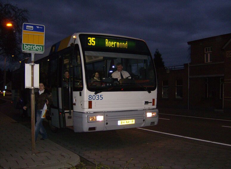 Bestand:Laatste rit lijn35.jpg