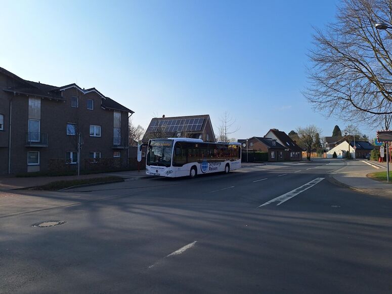 Bestand:Lijn 53 Uedem 2.jpg
